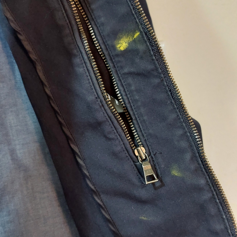 Vince Navy Zip-Front Lightweight Jacket - Picture 11 of 14